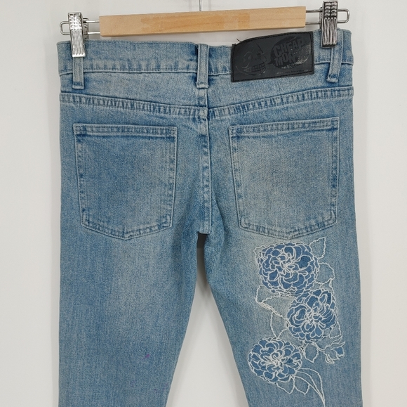 Cheap Monday | "Zip Low Brodery" jeans - Picture 6 of 9